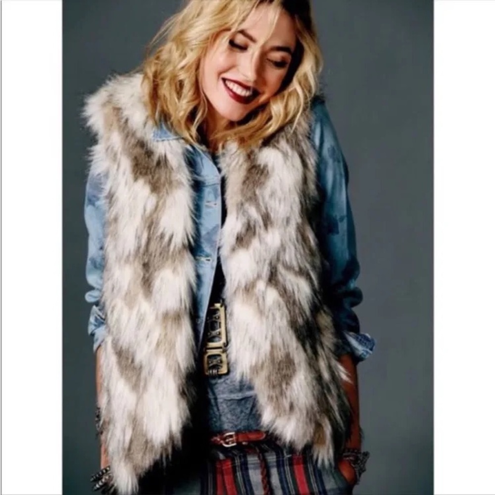 Free People Call Of The Wild Faux Fur Natural Combo Cream Brown Vest Size S